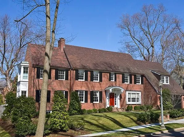 4717 Quebec St NW, Washington, DC 20016