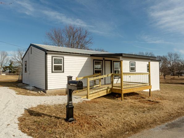 15225 E 1666th Road, Stockton, MO 65785