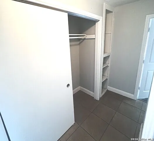 2 bed, 1.0 bath, 1021 sqft, $1,470 — Photo 4