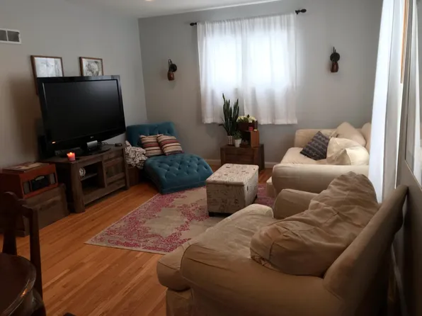 708 7th Ave, Brookings, SD 57006