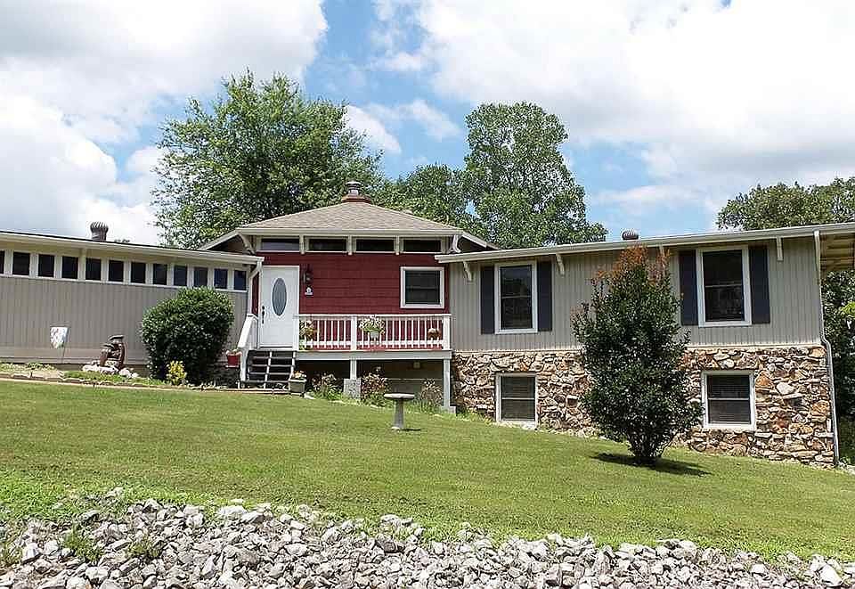 1st image of 27 Mishemokwa Dr