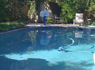 5508 Huntington Pkwy, Bethesda, MD 20814