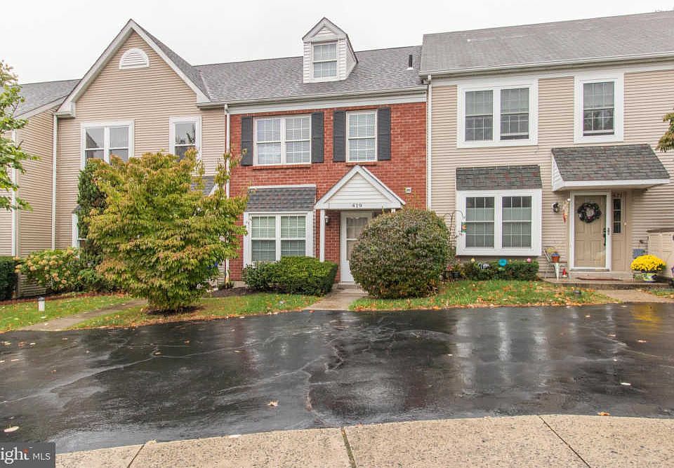 1st image of 419 Snowflake Cir