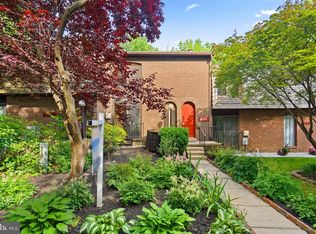 8124 Inverness Ridge Rd, Rockville, MD 20854