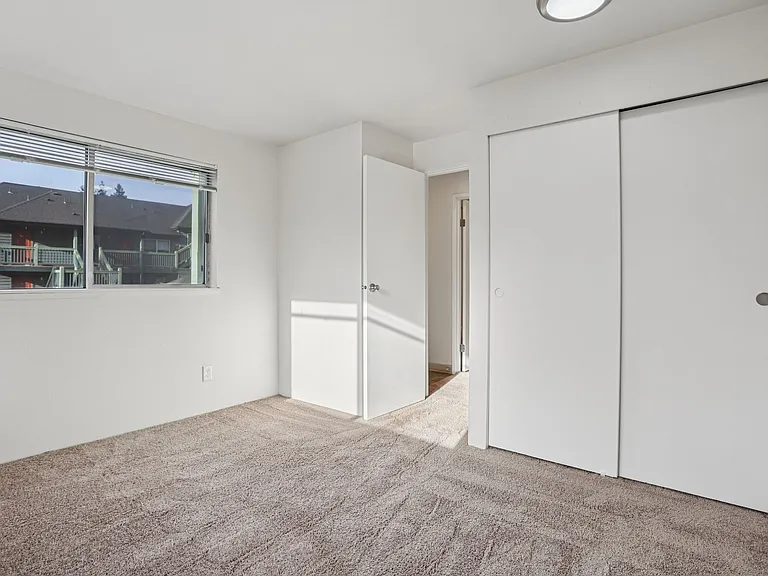 Poplar Lane Apartments — Photo 70