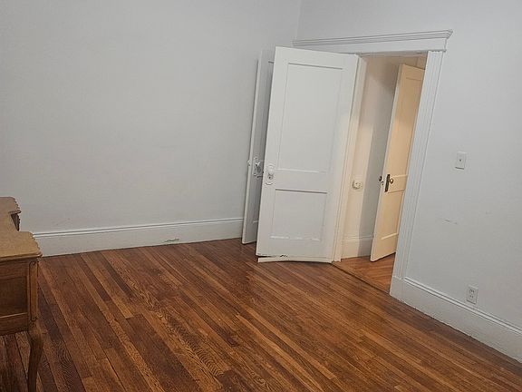 2nd image of 122 Warren St #3A