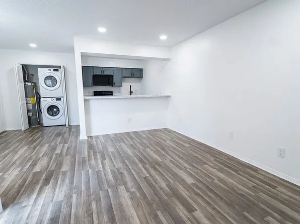 9813 Walnut St, Dallas, TX