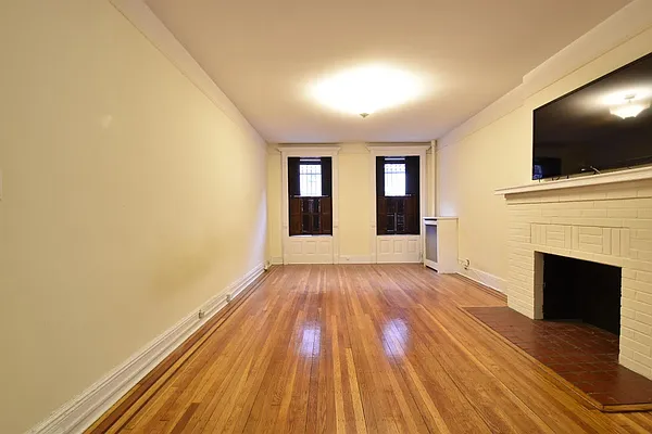 Rented by (Legacy) NY Quality Living Uptown | media 17