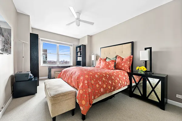Sold by SERHANT. | media 4