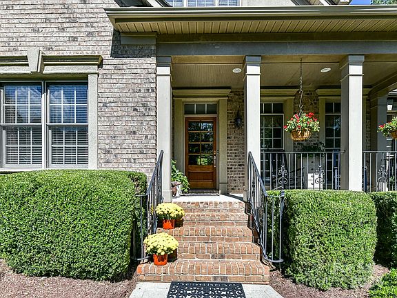4th image of 7713 Bermuda Hills Ln