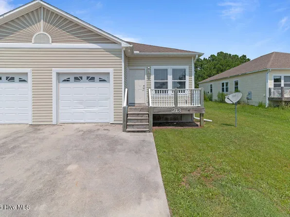213 Lloyd St, Holly Ridge, NC 28445