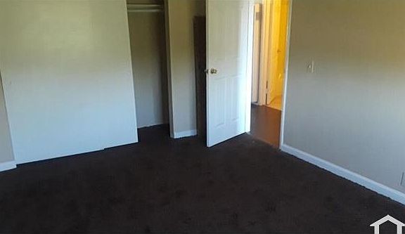5th image of 221 E 2nd St APT 1
