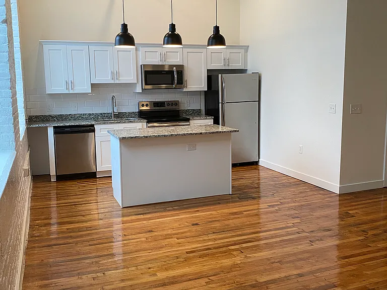 Imperial Lofts — Photo 22