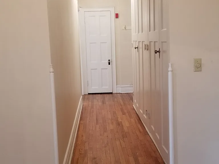 St. James Court Historic Apartments — Photo 19