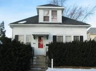 284 Center Ave, Wheeling, IL 60090