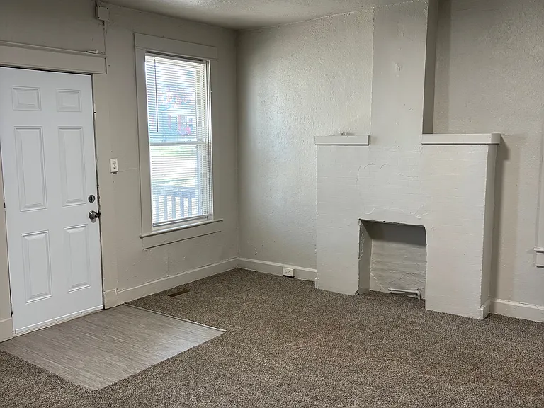 336 N 16th St — Photo 8
