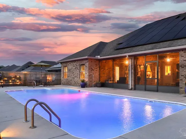 4624 Dupont Cir, Pace, FL 32571