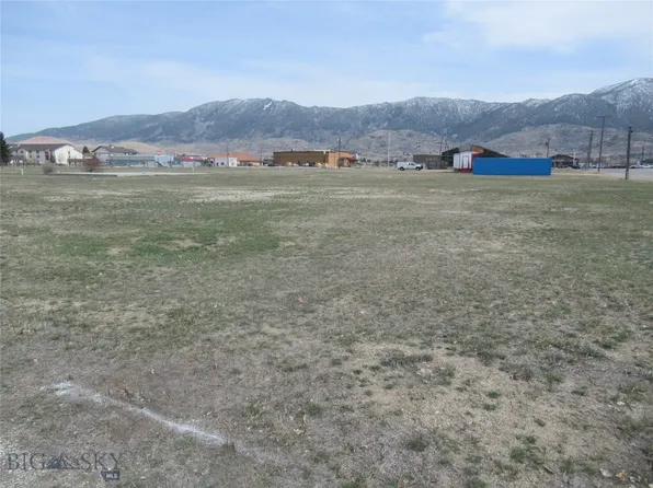 1839 Longfellow St, Butte, MT 59701