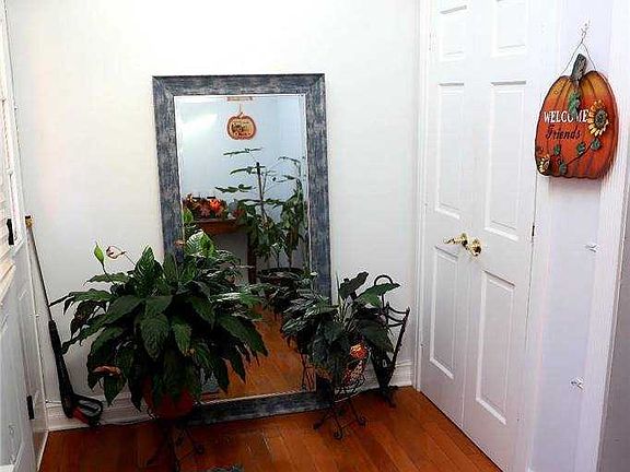 5th image of 31-48 Road St E #93