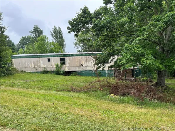 1124 N Anna Street, Pekin, IN 47165