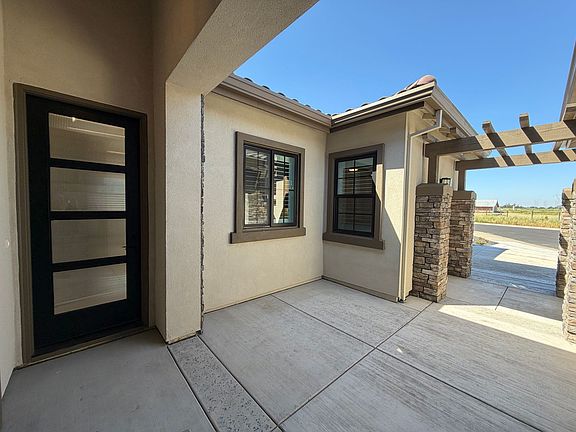 3rd image of 9316 Cruz Ct