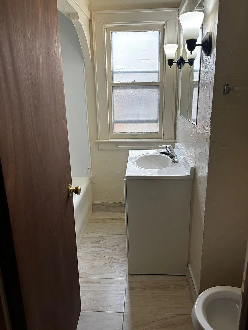 3323 N. 44th St. — Photo 4