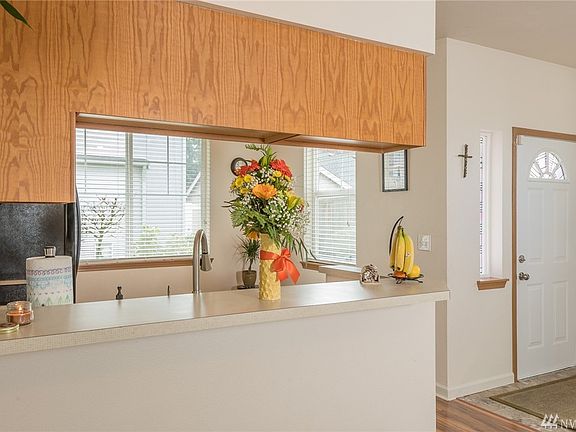 4th image of 11238 3rd Ave E #8