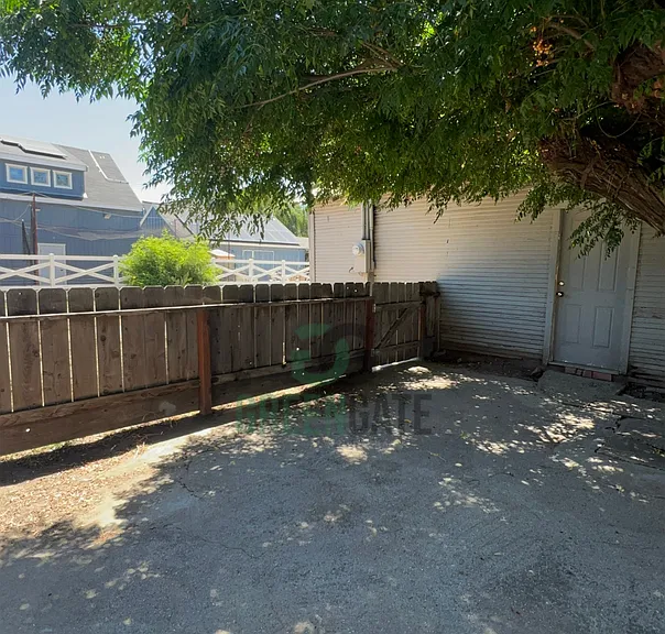 17400 E State Highway 120 — Photo 27