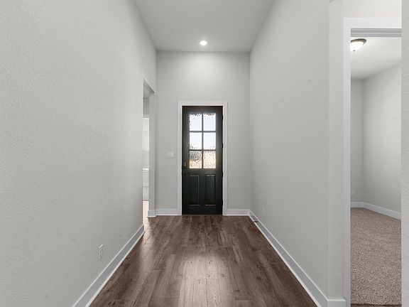 5th image of 228 Slater Ct