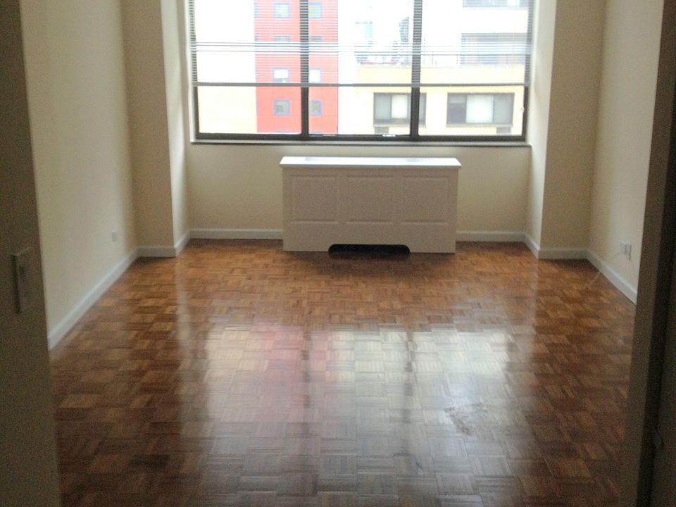1st image of 245 E 44th St APT 10C