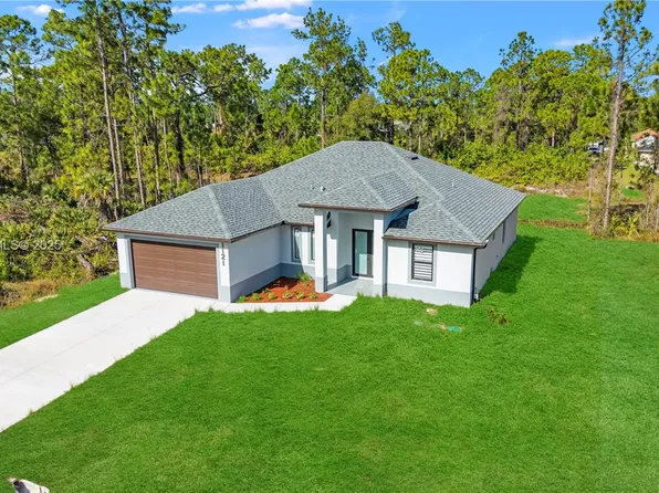 1121 Crocus St E, Lehigh Acres, FL 33974