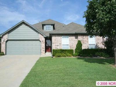 1616 S Maple Ave, Broken Arrow, OK, 74012