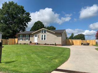 715 Cherokee Trl, Warrior, AL 35180