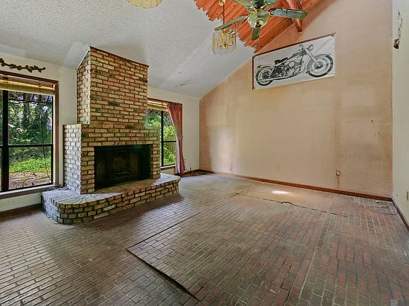 5th image of 1883 Stonegate Ct