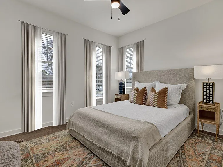 West Row Lofts & Townhomes — Photo 12