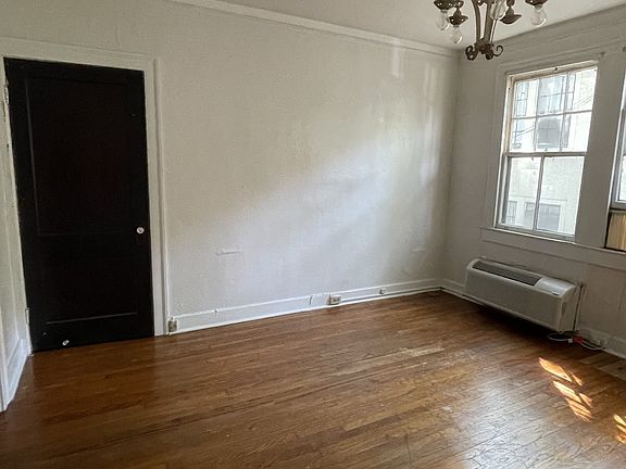 4th image of 1617 Foucher St #11371804