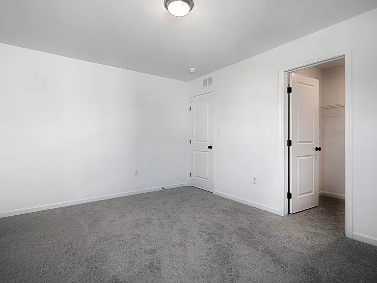 41 Long Bend Dr #14 — Photo 21