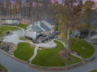 423 Fox Chase Rd #&-421, Wirtz, VA 24184