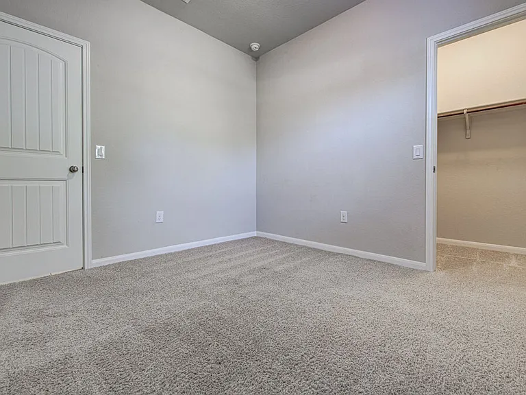 6705 Loretta White Ln — Photo 12