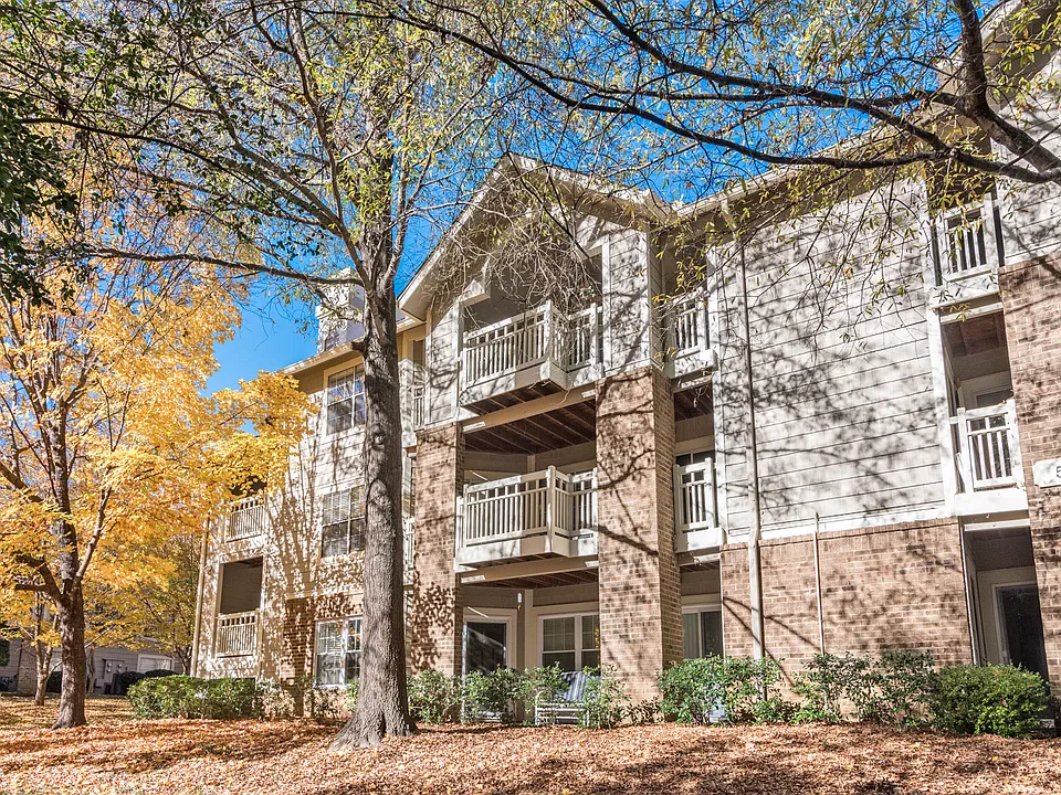 5001 Sharon Rd #C