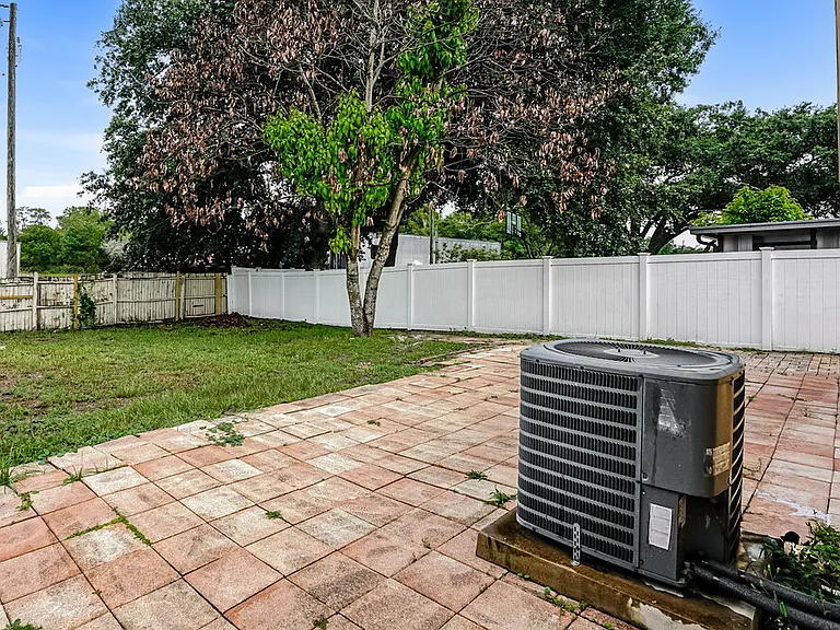 9599 Lupine Ave — Photo 16