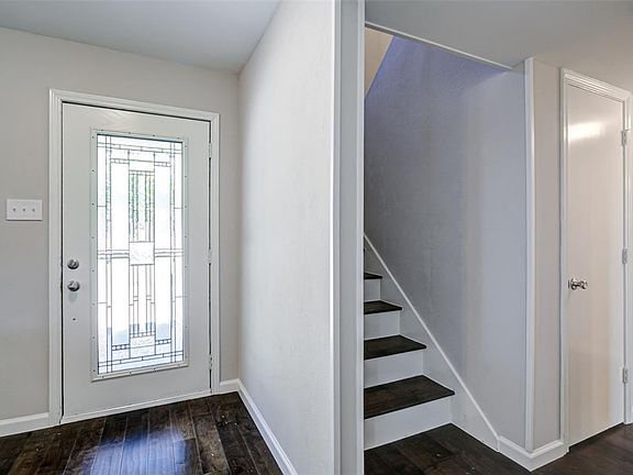 3rd image of 1906 Kirkwood Cir