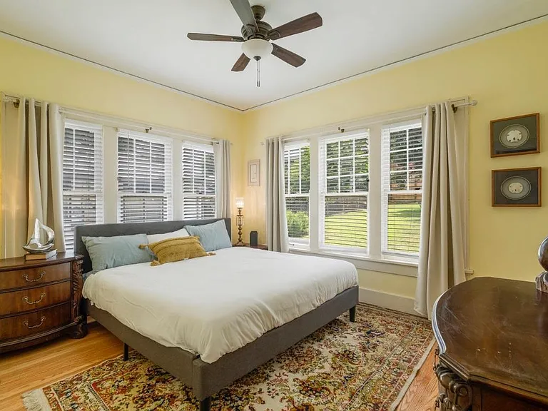 1402 S Elwood Ave — Photo 12