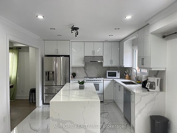 5th image of 166 Fincham Ave