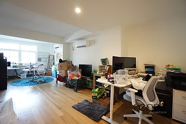 Rented by Rennit Inc.