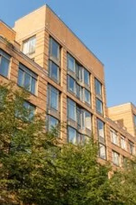 Rented by Cushman & Wakefield (Management) | media 27