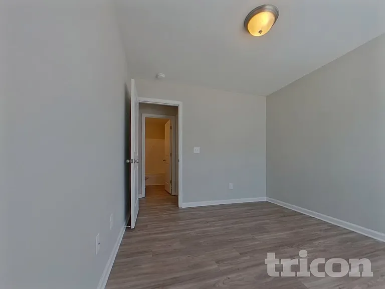 415 Finch Ln — Photo 11