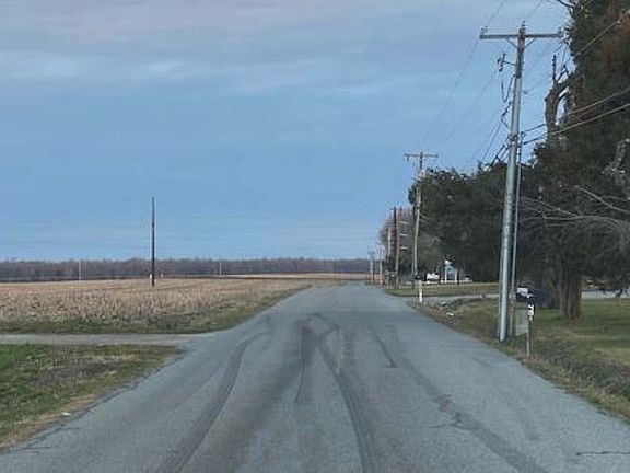 Exterior Neighborhood (street photo)