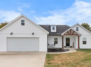 3722 Morgantown Rd, Russellville, KY 42276