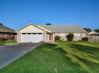 305 Martin Ln, Dewey, OK 74029